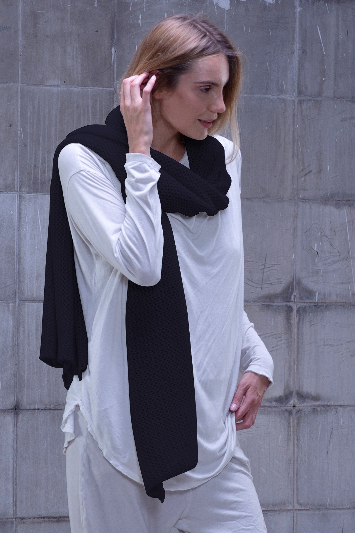 Knitted scarf