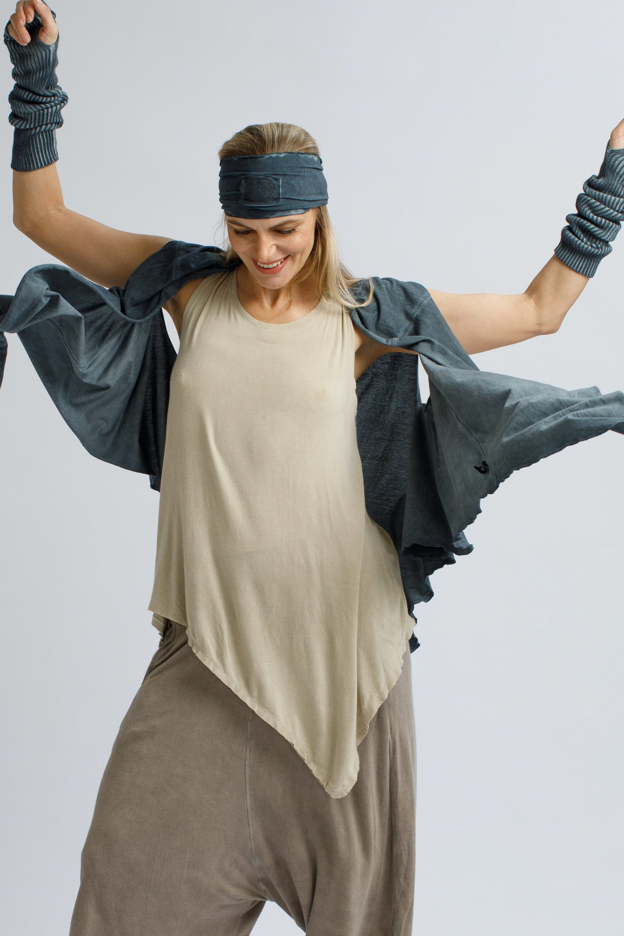 Asymmetric Draped Tank