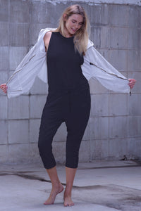 Sleeveless jumpsuit