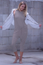 Sleeveless jumpsuit
