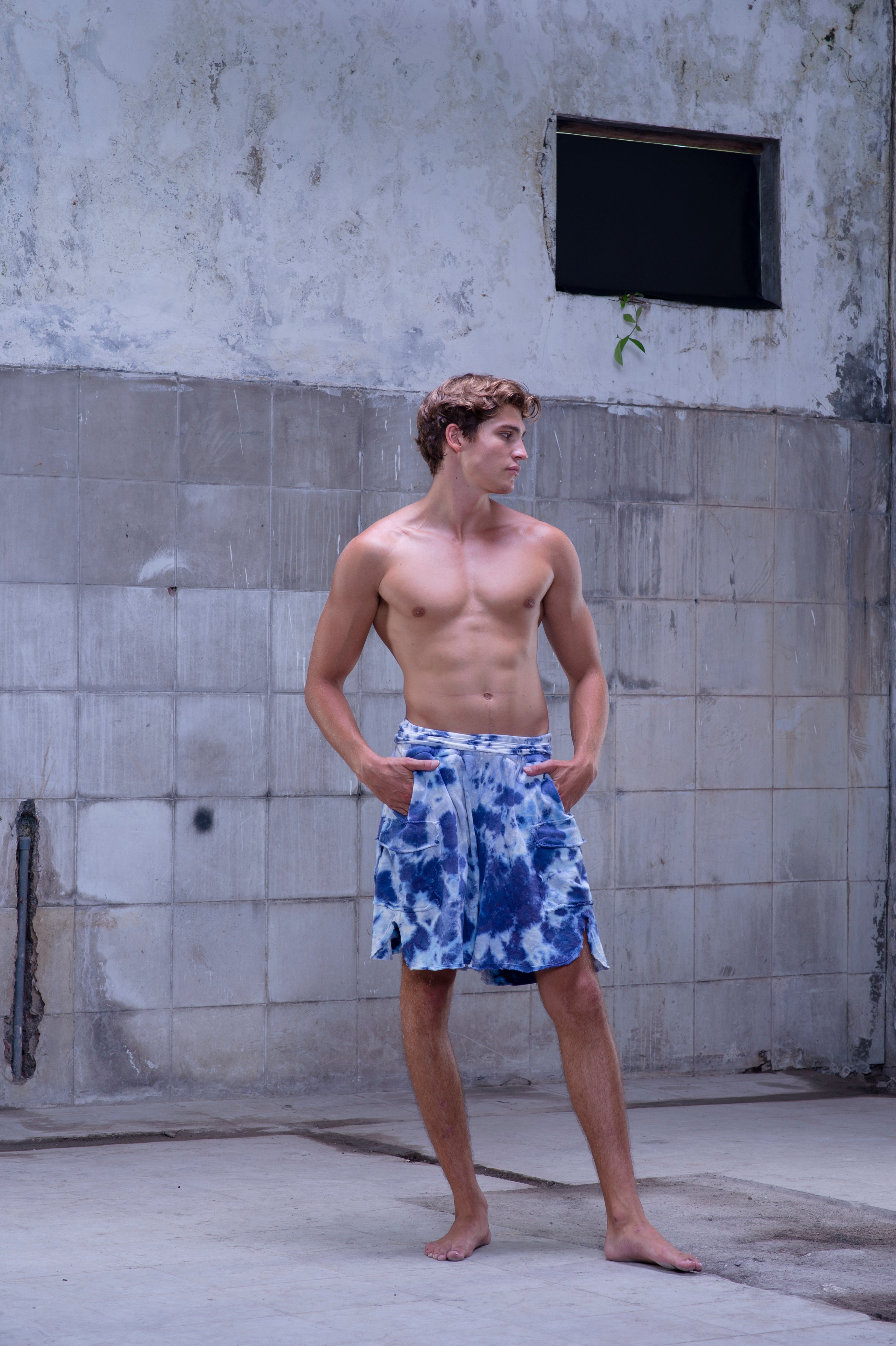 Unisex tie-dye shorts