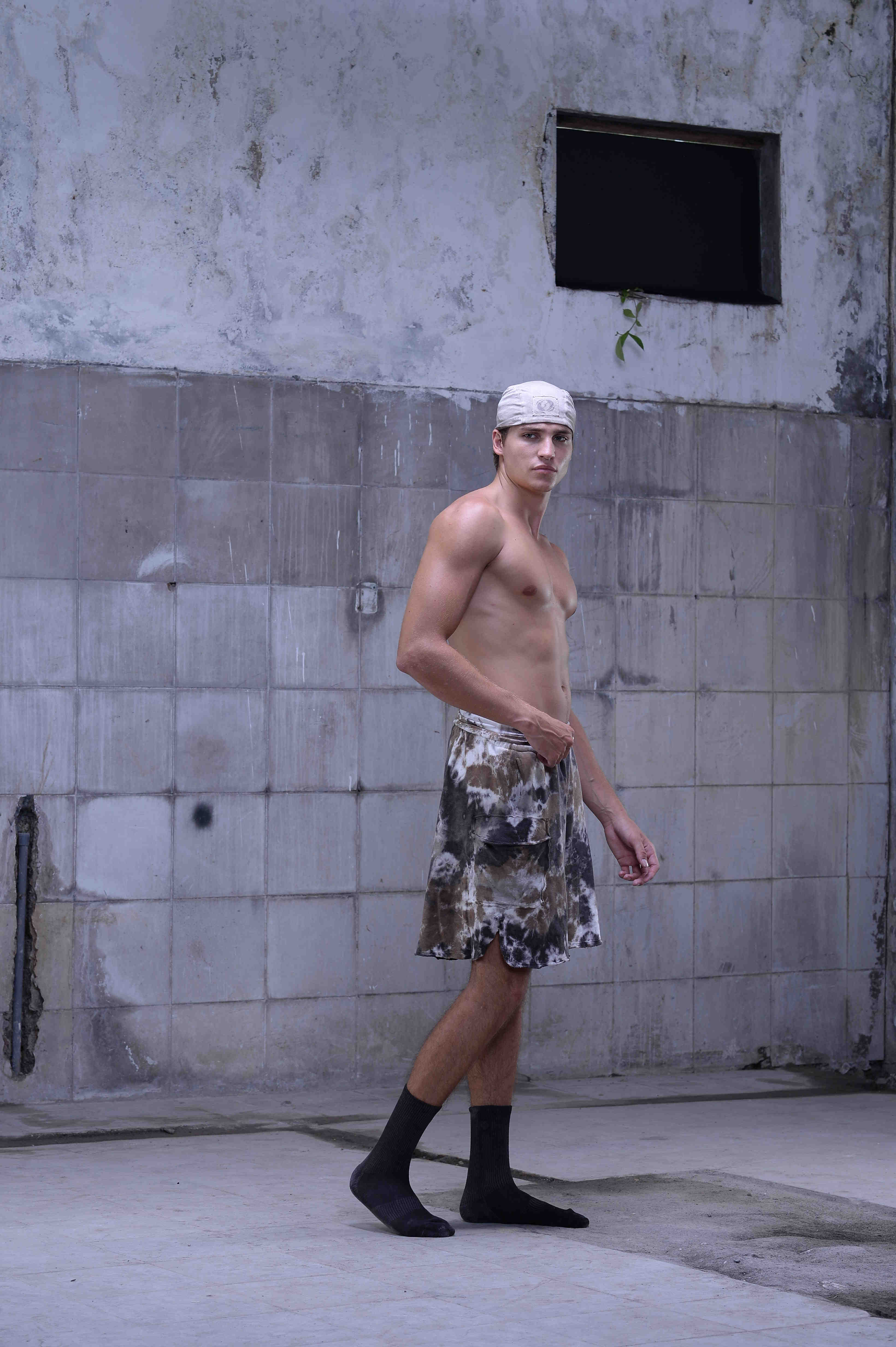 Unisex tie-dye shorts