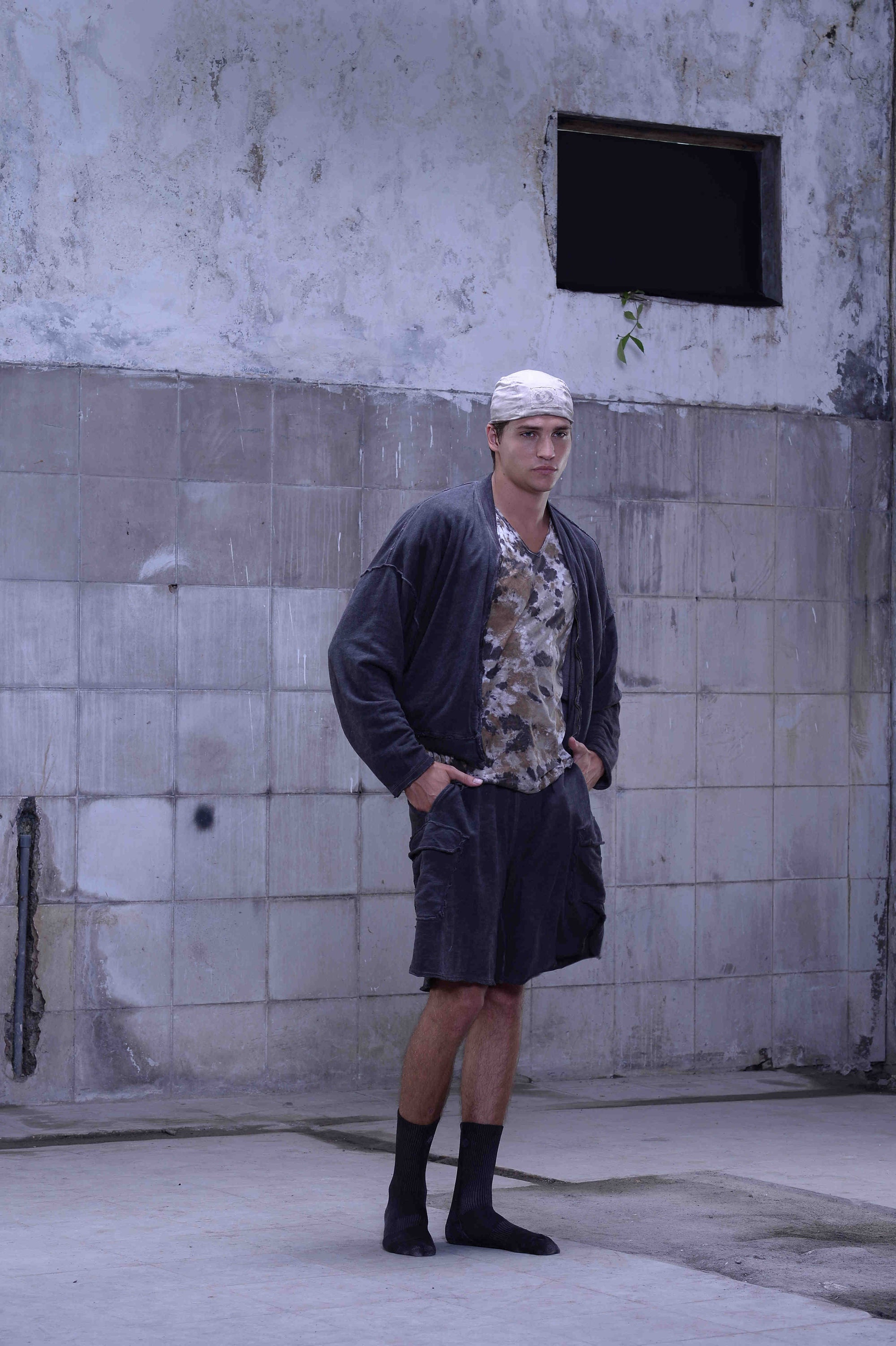 Bat sleeves jacket