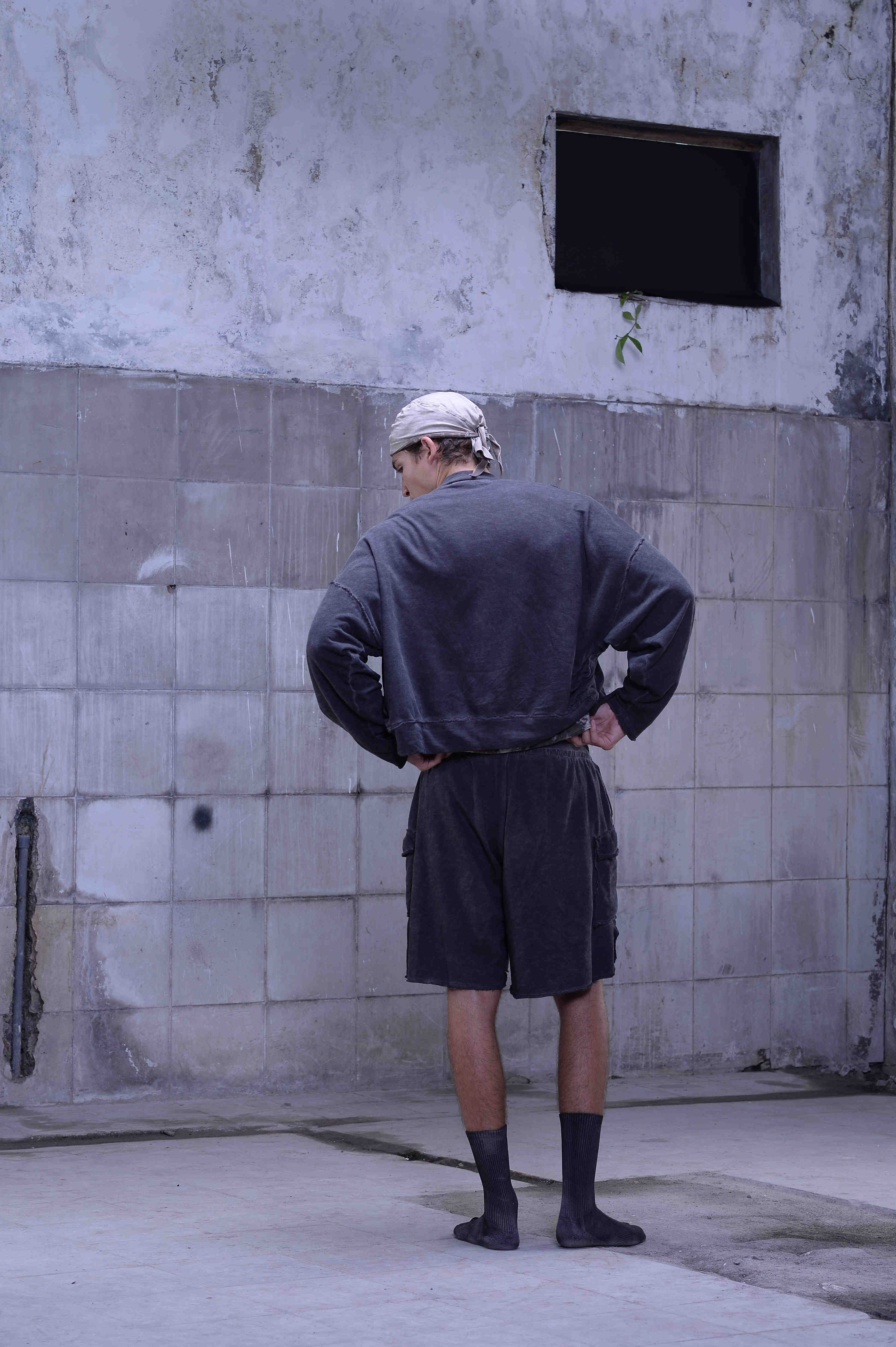 Bat sleeves jacket