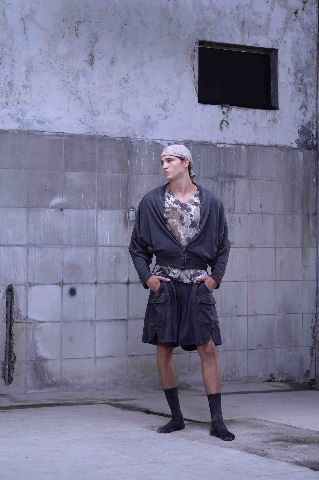 Bat sleeves jacket