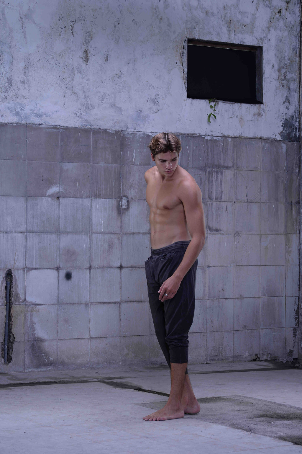 Close fitting pants