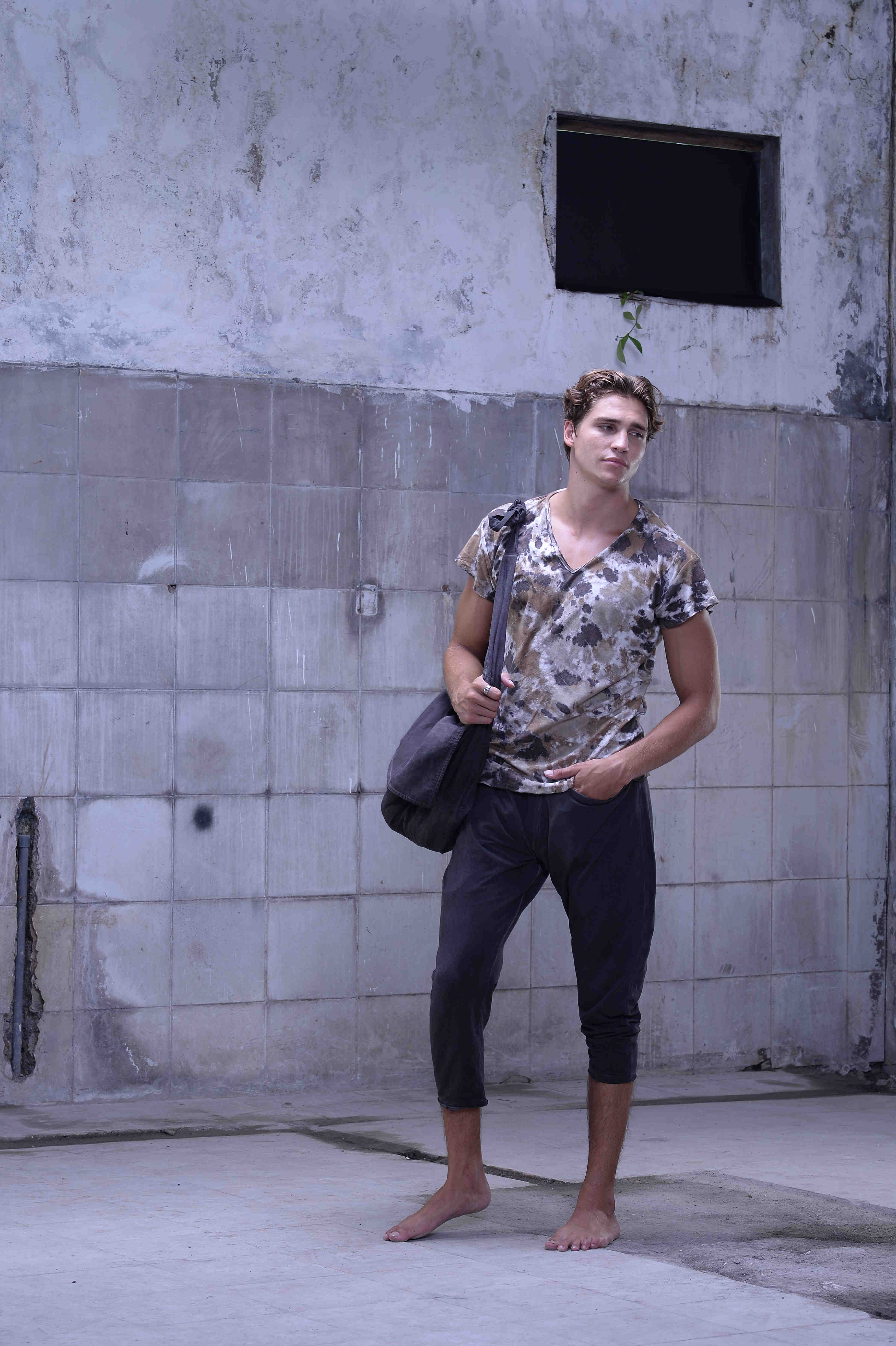 Close fitting pants