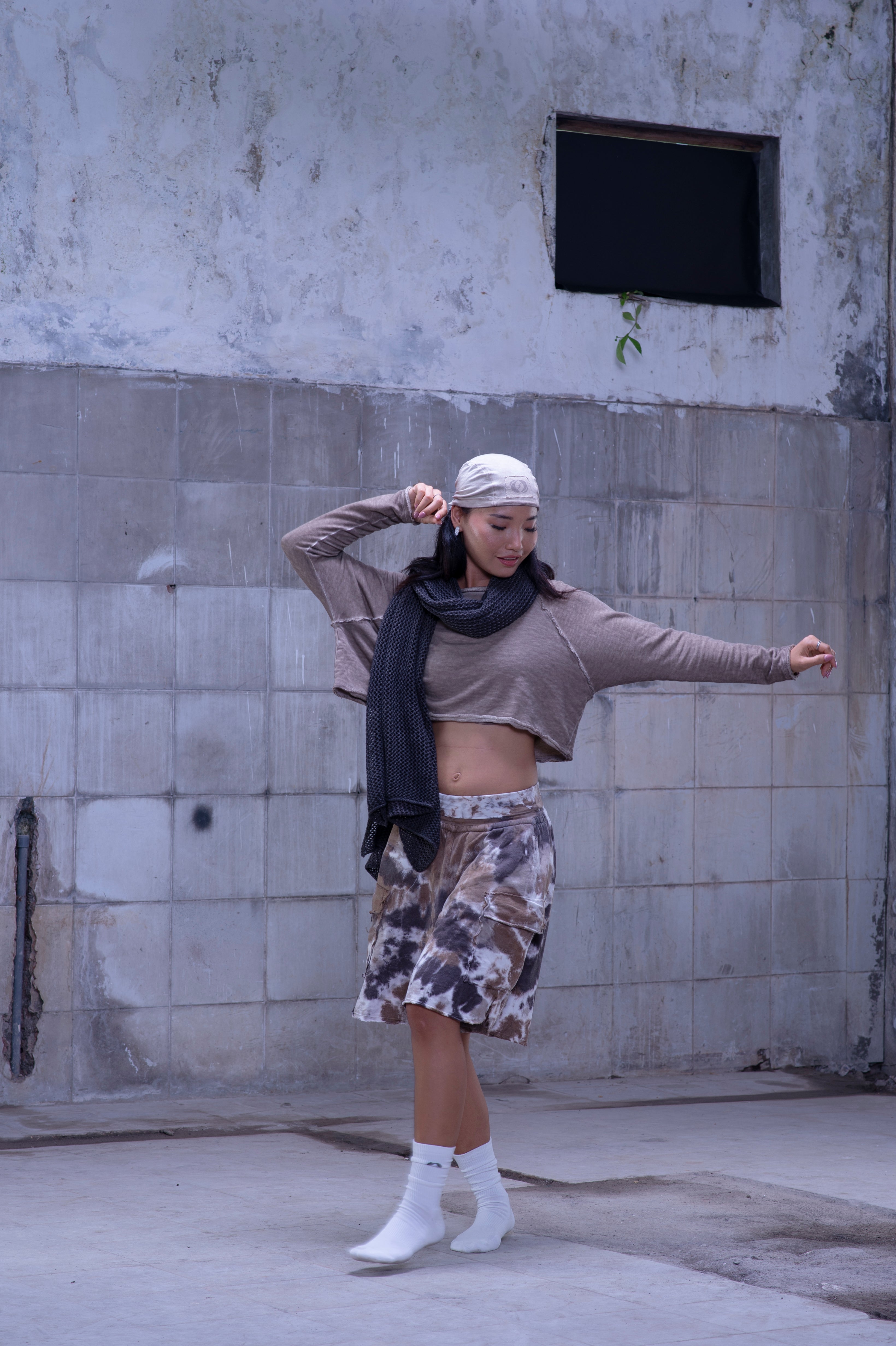 Crop sweater