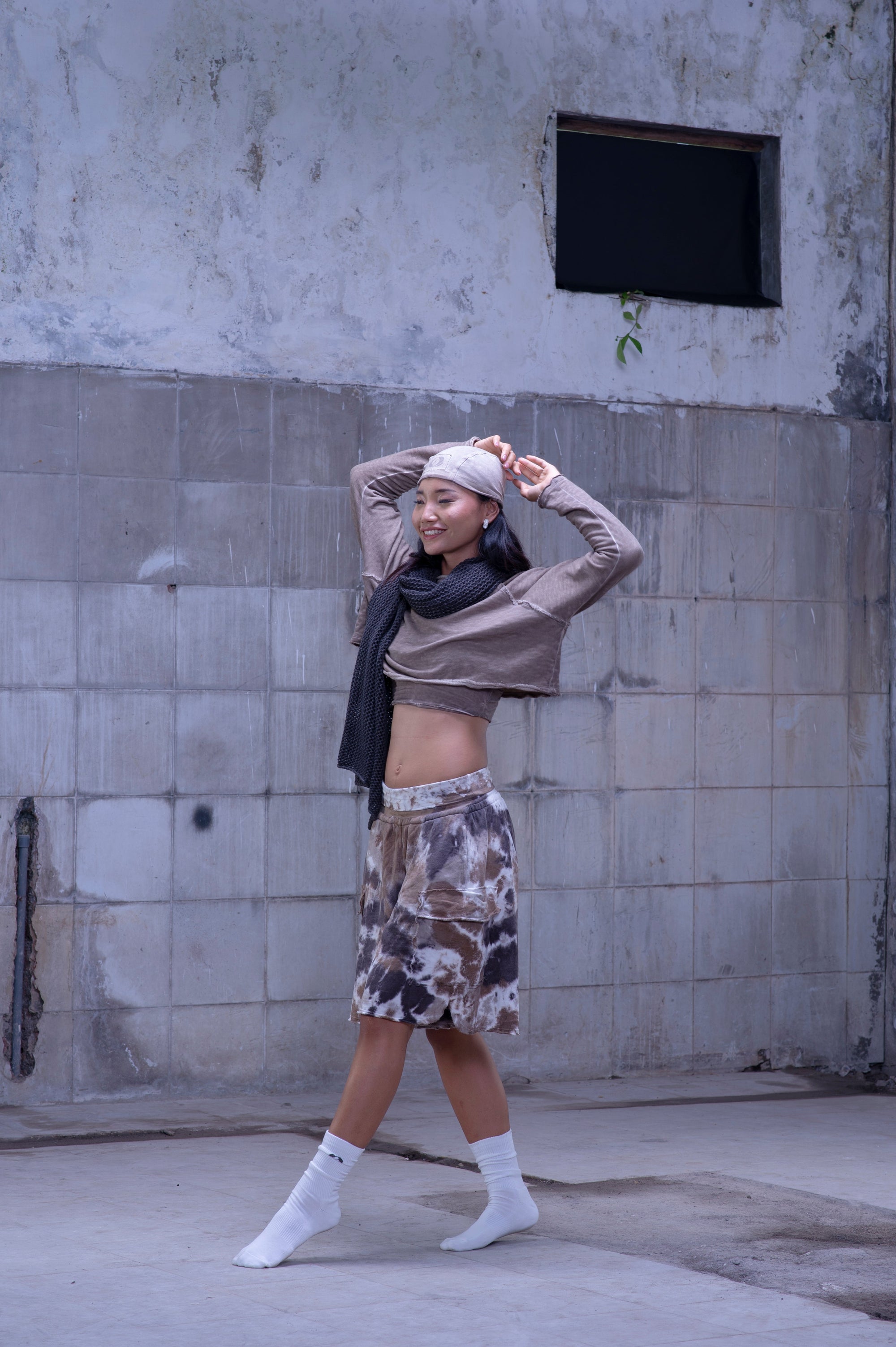 Crop sweater