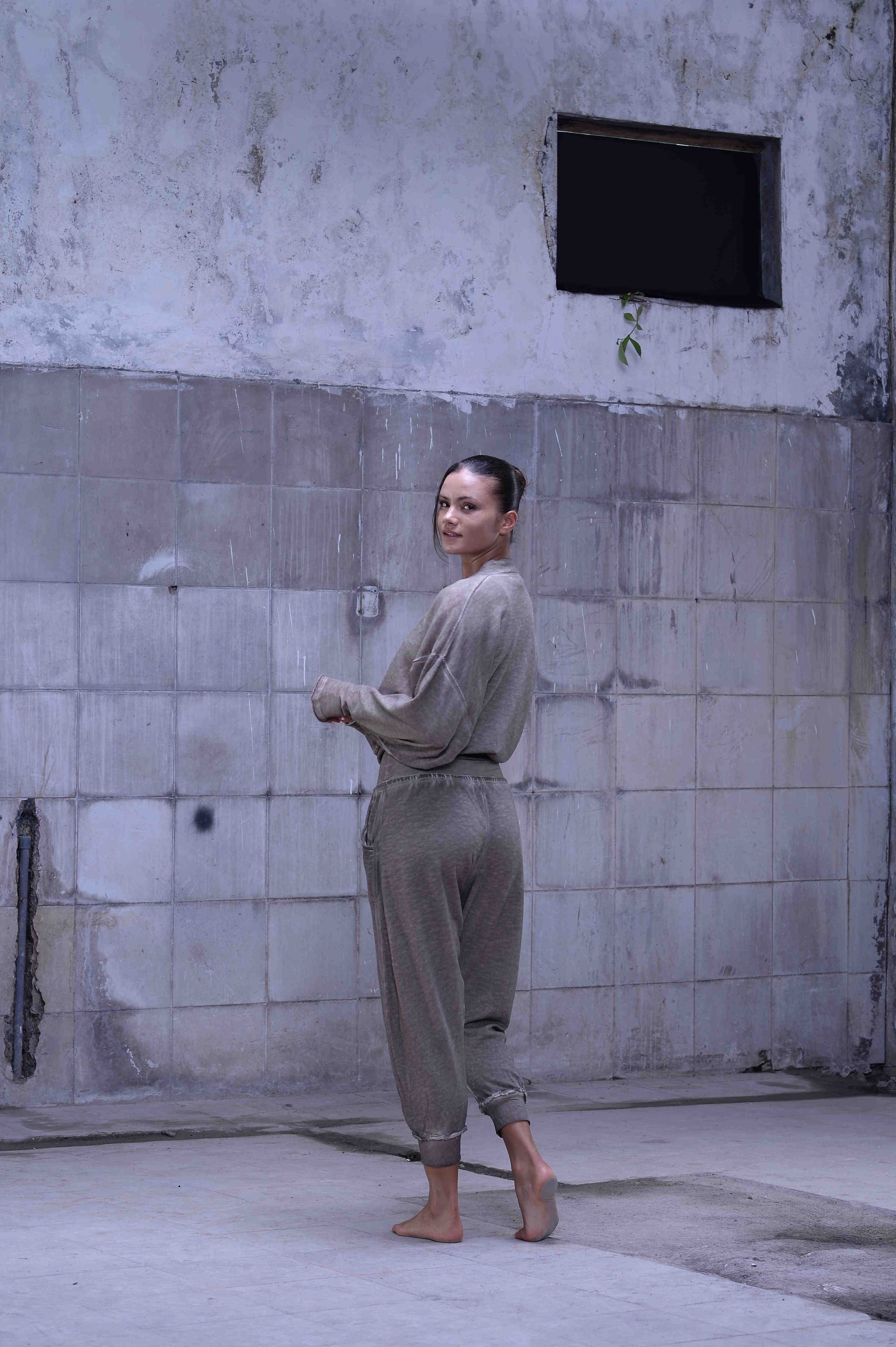 Bat sleeves jacket