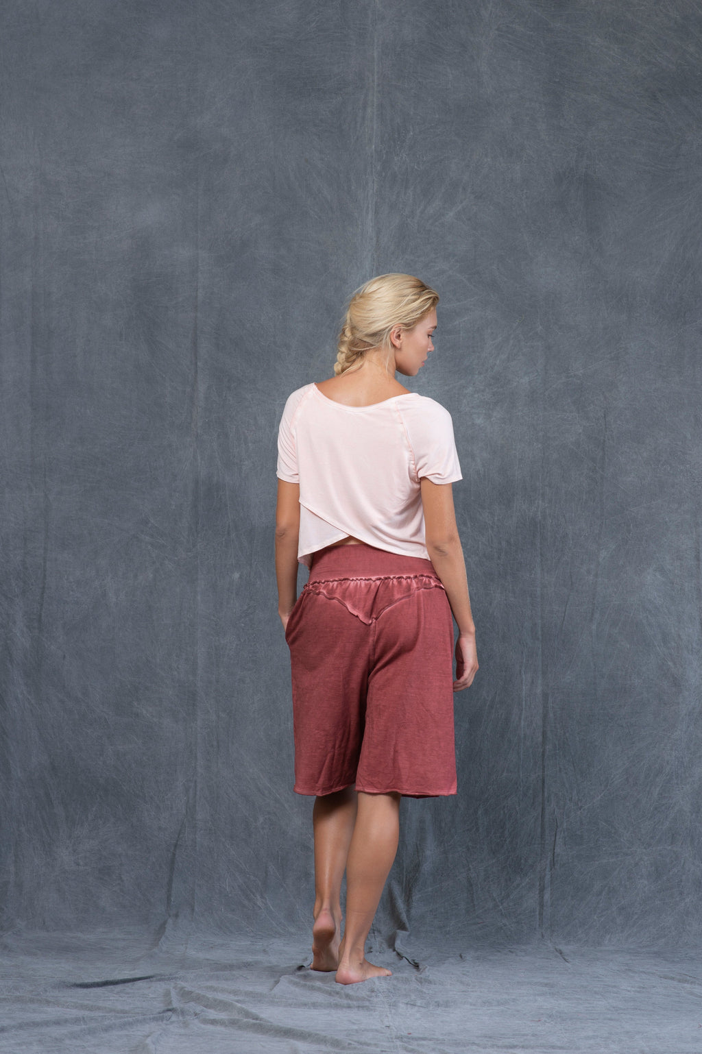 Crop Top Overlapping Back