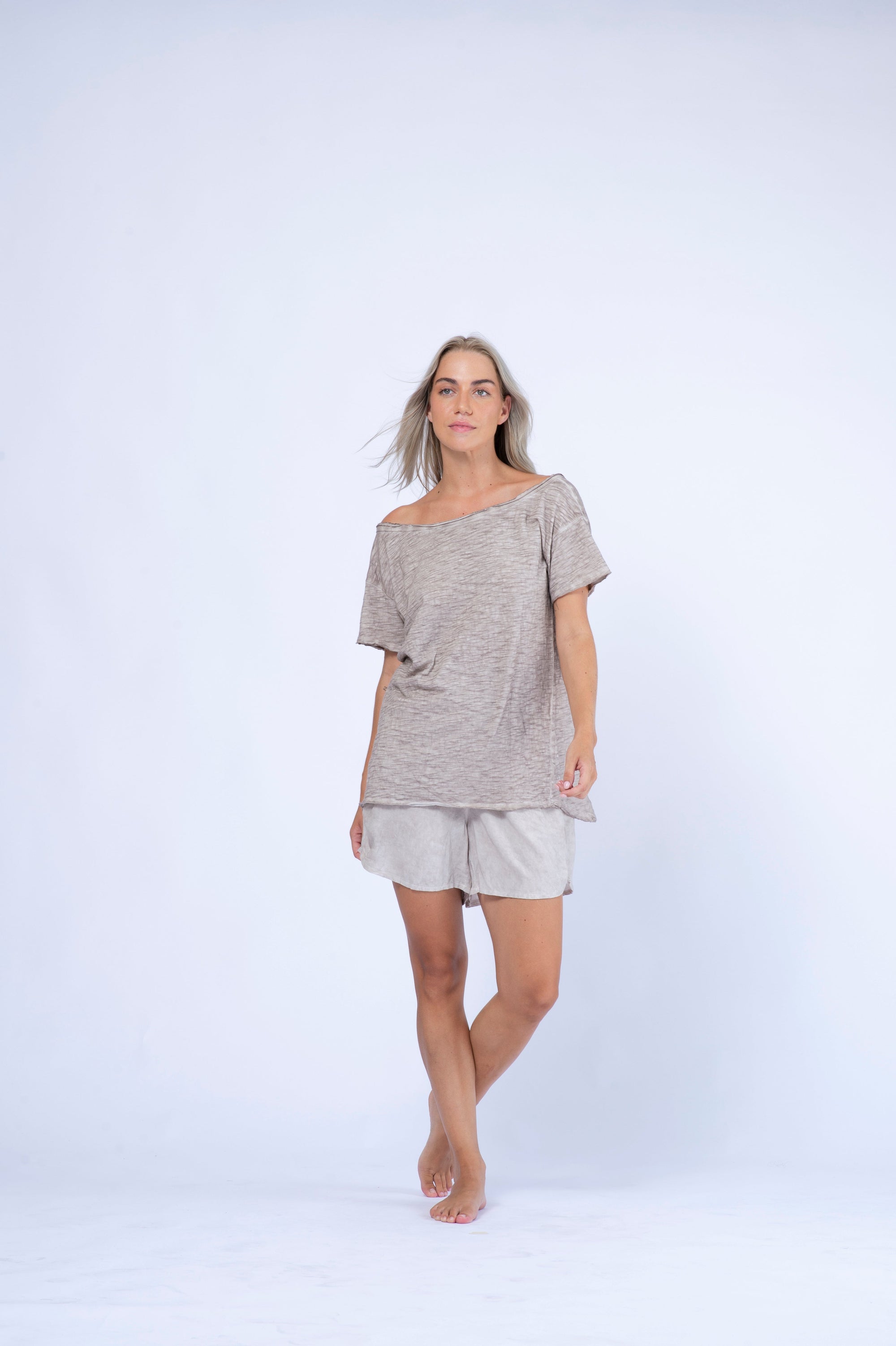 Back Split Tshirt