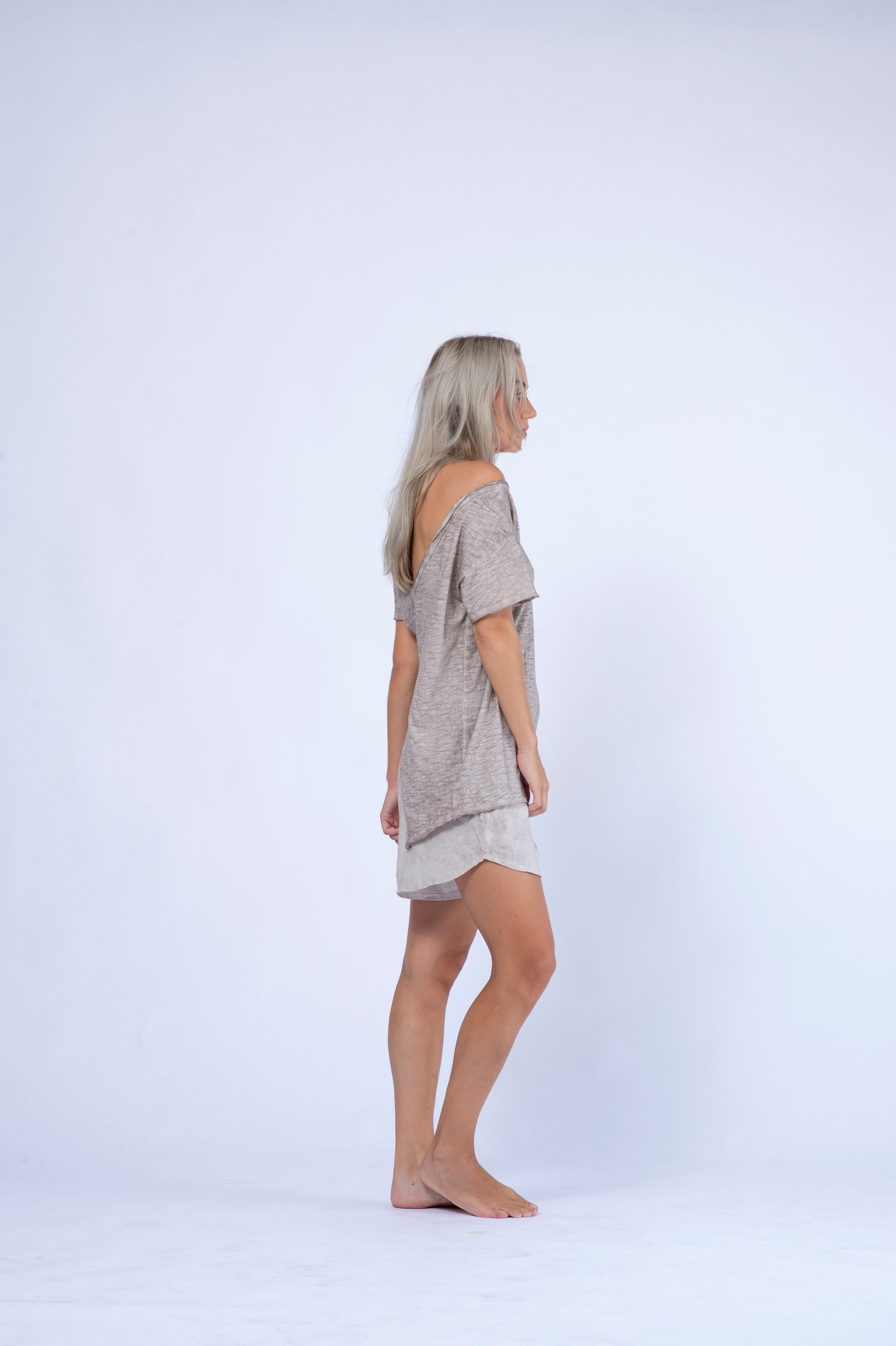 Back Split Tshirt
