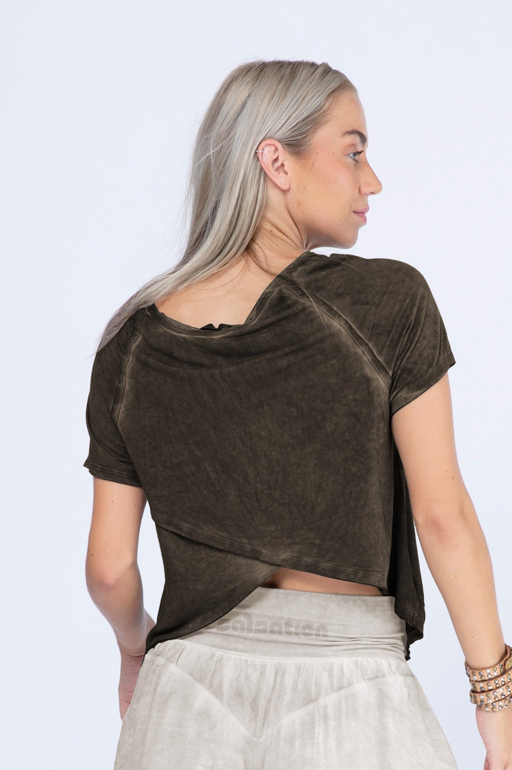 Crop Top Overlapping Back
