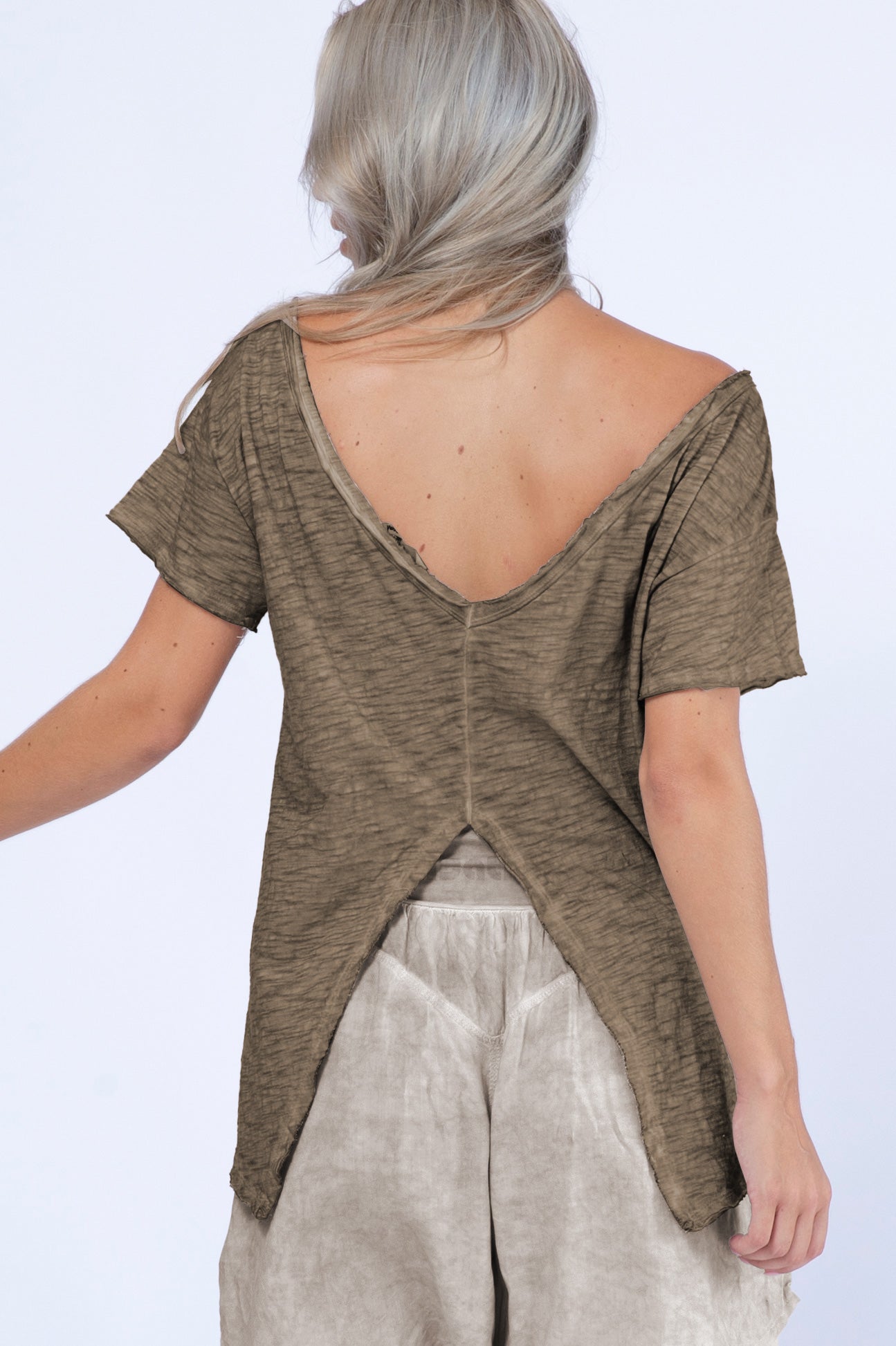 Back Split Tshirt
