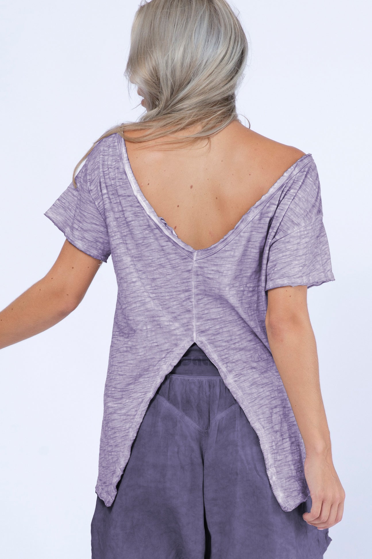 Back Split Tshirt