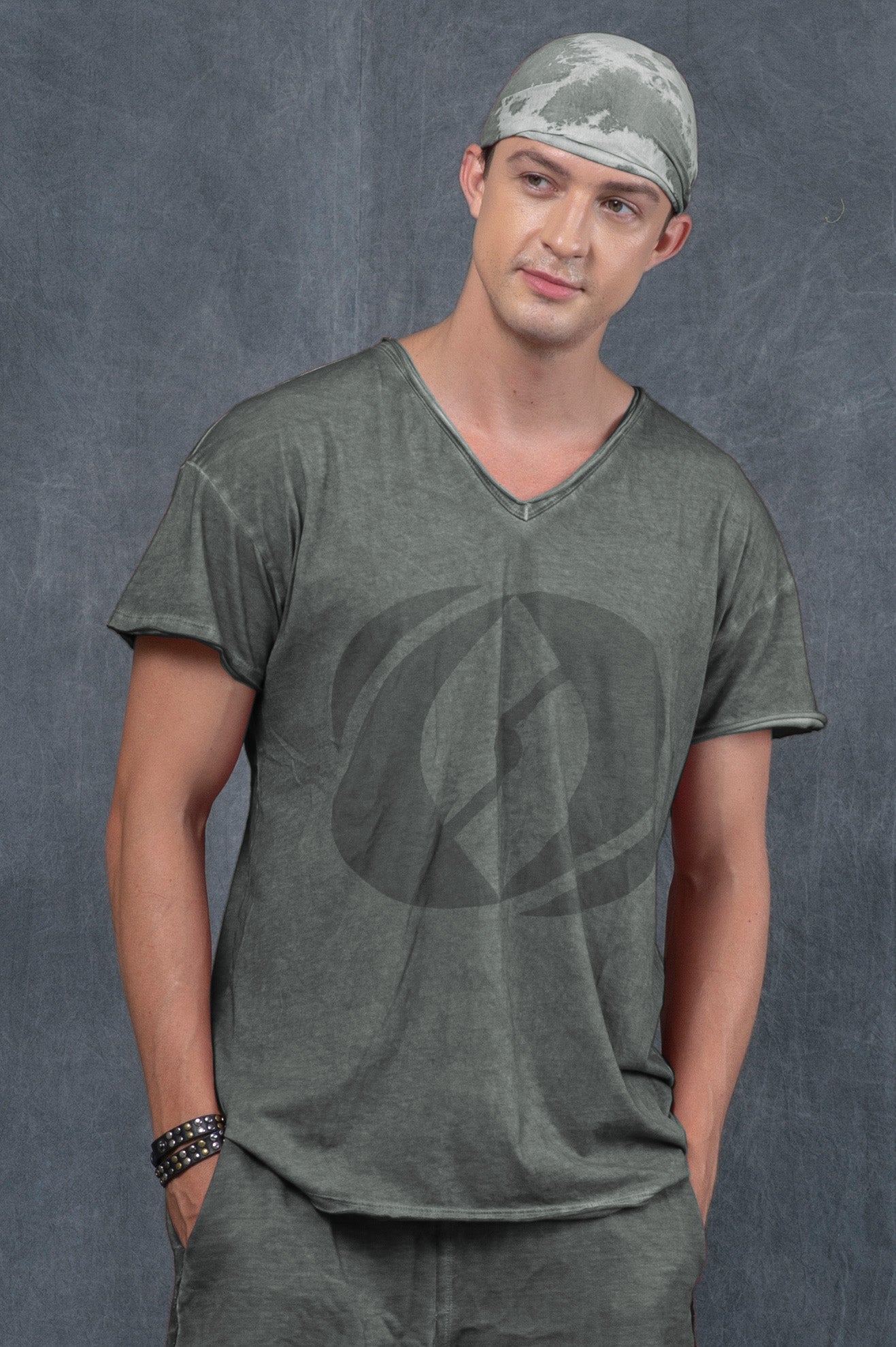 V neck Tshirt