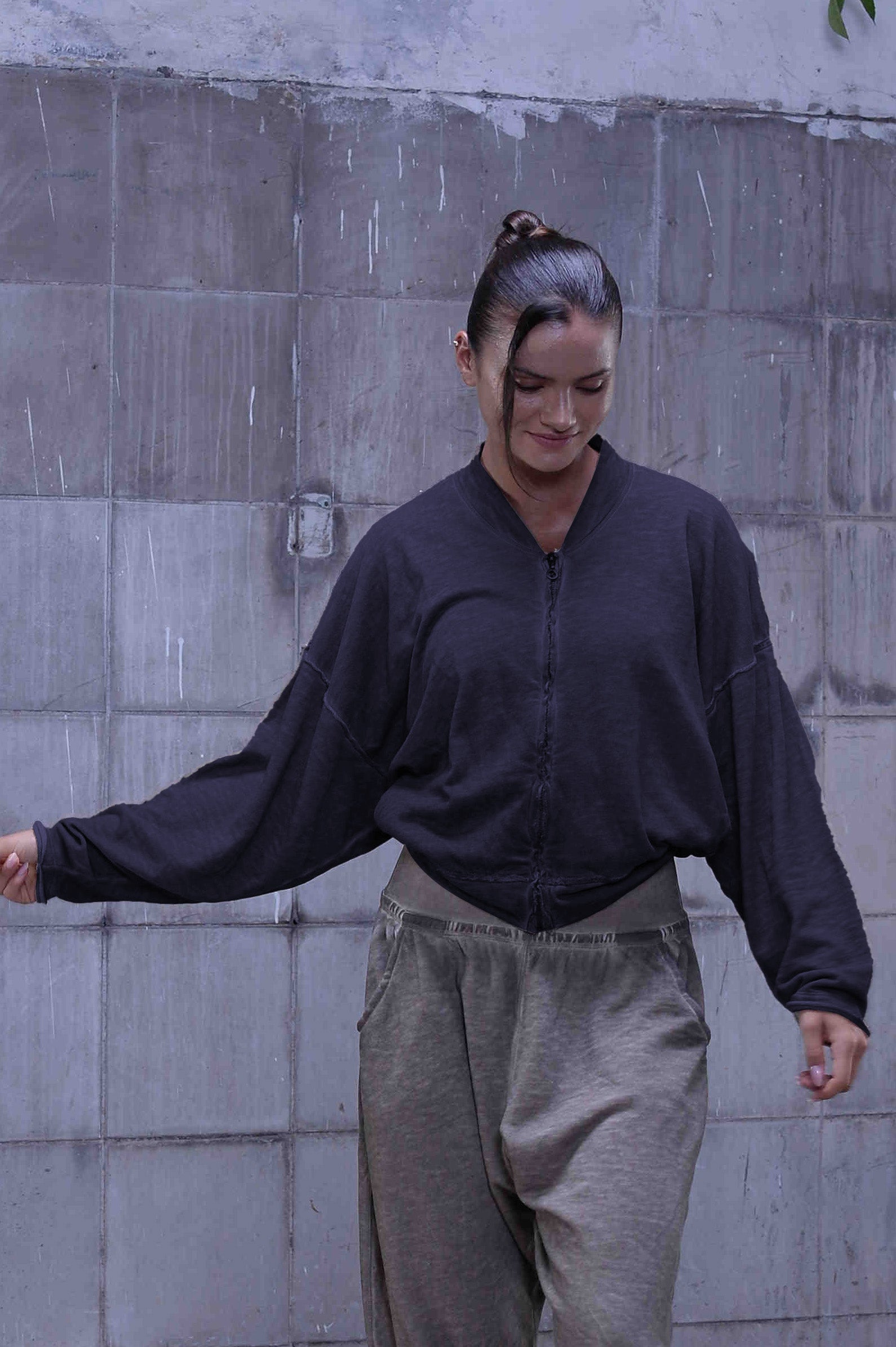 Bat sleeves jacket