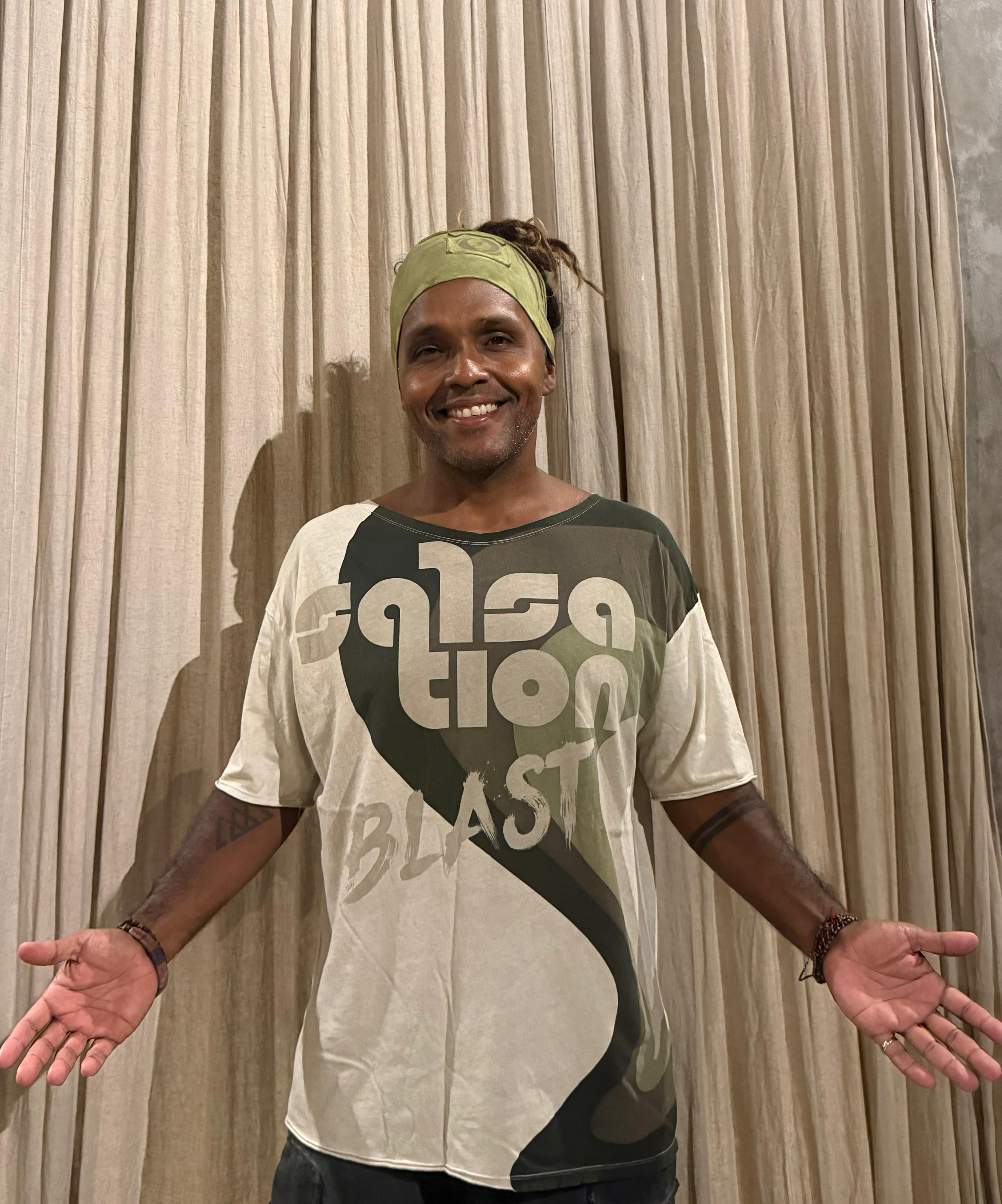 SALSATIONサルセーション Tshirt with split white SALSATIONサルセーション Tshirt with split white - メルカリ